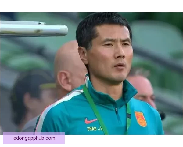 FIFA系列赛国足开局不利九分钟内连丢两球遭喀麦隆零封