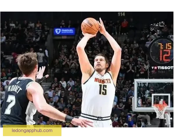 约基奇加时险胜马刺狂赞文班天赋直言对手实力超群